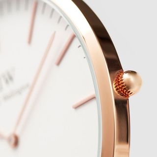 ĐỒNG HỒ NAM NỮ CAO CẤP DANIEL W CLASSIC DÂY DA MẶT TRẮNG VIỀN VÀNG FULLBOX TEM