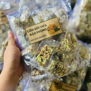 CỐM NẾP ĐẬU PHỘNG LÁ DỨA CỐT DỪA TUỔI THƠ 1KG - WINNIE HOUSE