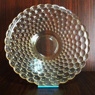 ĐĨA THỦY TINH VÀNG CHẤM BI 24CM