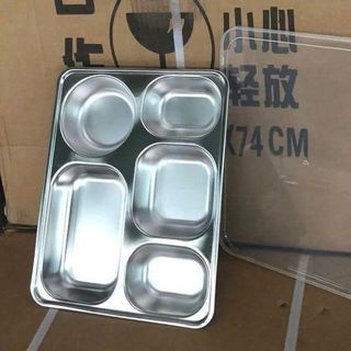 KHAY CƠM 5 NGĂN INOX CÓ NẮP