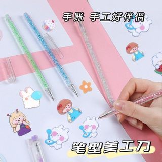 BÚT DAO KIM TUYẾN ĐẦU NHỌN MỞ STICKER