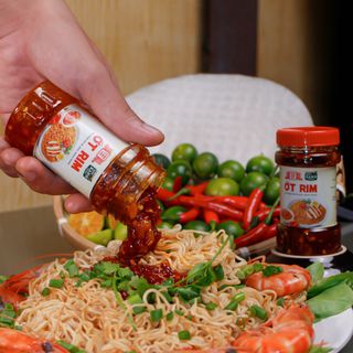 Ớt Rim Làng Chài Xưa hủ 140g Làm Từ Ớt Tươi, Tỏi Tươi Ăn Kèm Với Bún, Mì, Bánh Tráng