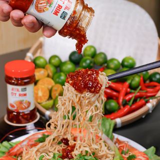 Ớt Rim Làng Chài Xưa hủ 140g Làm Từ Ớt Tươi, Tỏi Tươi Ăn Kèm Với Bún, Mì, Bánh Tráng