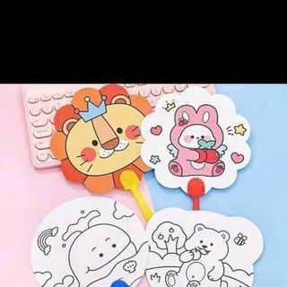 Quạt tô màu kèm 4 bút lông nha có nhiều mẫu quạt