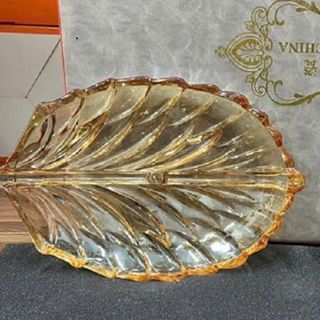 ĐĨA THUỶ TINH CHIẾC LÁ MÀU VÀNG 30 x 20cm