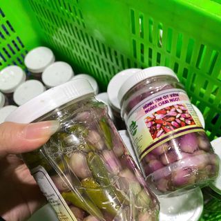 Hành Tím Ngâm Ớt Xiêm xanh hủ 500gr