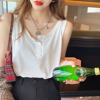 Áo ba lỗ nữ có nút chất liệu thun cotton thoáng mát thấm hút mồ hôi phù hợp cho mùa hè nắng nóng mẫu mới đơn giản giá rẻ