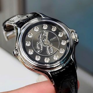 XẢ NHANH SET ĐỒNG HỒ NỮ SIÊU CẤP PENDI MẶT ĐÁ XOAY KÈM DÂY HÃNG FULLBOX