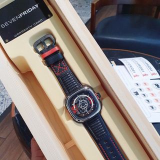 ĐỒNG HỒ NAM SIÊU CẤP SEVEN PRIDAY MÁY CƠ MẶT VUÔNG XANH ĐỎ TẶNG DÂY FULLBOX