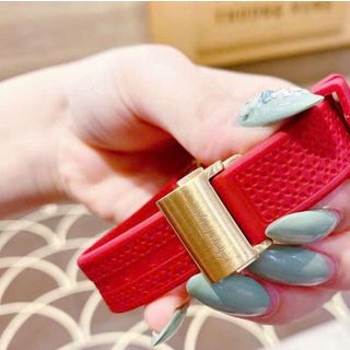 ĐỒNG HỒ NỮ CAO CẤP SALVATHORE F80 FIG DÂY CAO SU NIỀNG THÉP GOLD