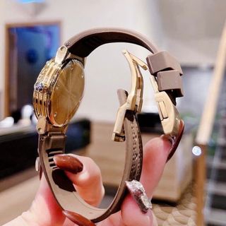 ĐỒNG HỒ NỮ CAO CẤP SALVATHORE F80 FIG DÂY CAO SU NIỀNG THÉP GOLD