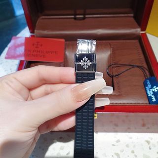 ĐỒNG HỒ NỮ CAO CẤP FATEK NAUTILUS MẶT VUÔNG VIỀN ĐÁ SILVER