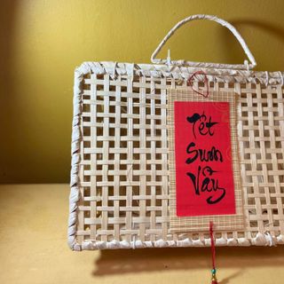 Liễn mành tre chữ thư pháp viết tay trang trí Tết t