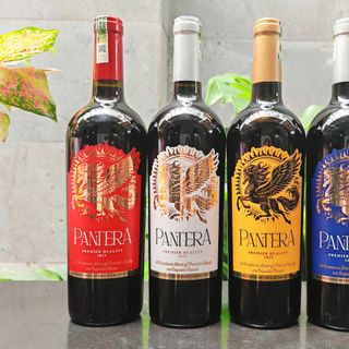 Nguồn sỉ rượu vang gói quà năm 2026 thiết kế nhãn hình con ngựa giá sỉ