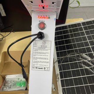 Bộ Pin Năng Lượng Mặt Trời 12V 30AH 40W