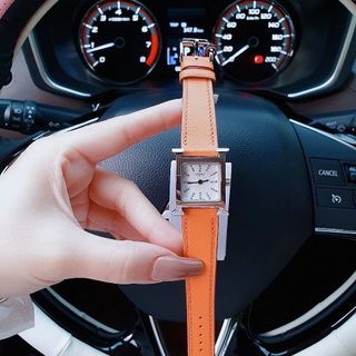 ĐỒNG HỒ NỮ CAO CẤP HERME NIỀNG MẶT SỐ HỘT NIỀNG THÉP BẠC
