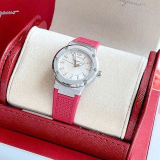 SALE NHANH MÁY THỤY ĐỒNG HỒ NỮ CAO CẤP SALVATHORE SILICONE ĐỎ