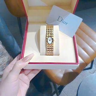 ĐỒNG HỒ NỮ CAO CẤP DIOD VÒNG KIỀNG MÀU GOLD