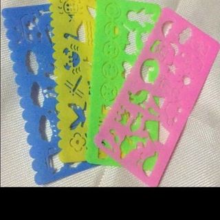 Thước hình nhựa nhiều màu sắc nha