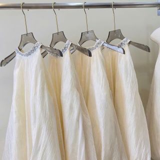 ✨ VÁY YẾM ĐÍNH ĐÁ CỔ – THANH LỊCH & QUYẾN RŨ ✨