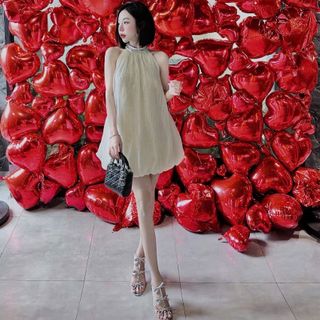 ✨ VÁY YẾM ĐÍNH ĐÁ CỔ – THANH LỊCH & QUYẾN RŨ ✨