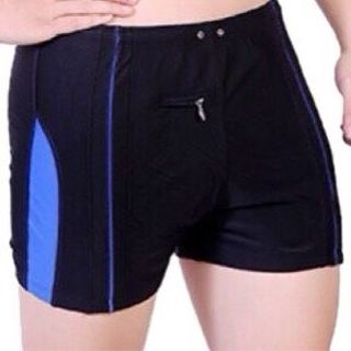 Quần Bơi nam ,có túi nhỏ đựng chìa khóa , ngang đùi màu Đen Phối Xanh Đỏ ( giao ngẫu nhiên)