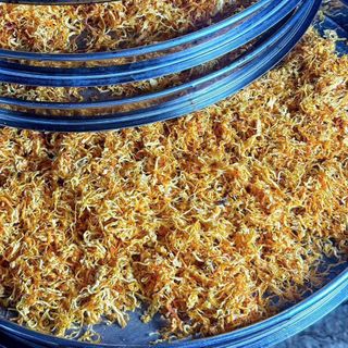 CHÀ BÔNG GÀ SẤY THƯỢNG HẠNG – TƠI MỀM VÀNG ÓNG 250G - WINNIE HOUSE