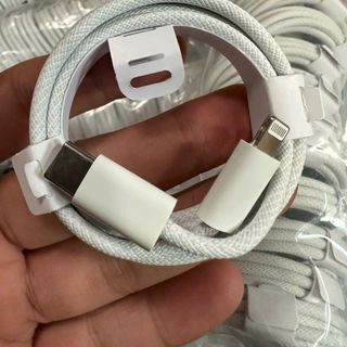 Cáp sạc nhanh J51 chuẩn 20W Type ra Ip