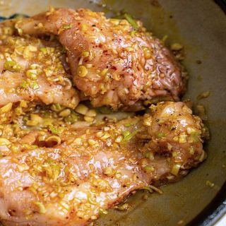 Nọng heo tươi cấp tươi - khay 1kg (giao hcm)