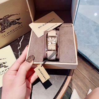 ĐỒNG HỒ NỮ SIÊU CẤP BUBBERI MẶT CHỮ NHẬT DÂY SỌC HAI SIZE