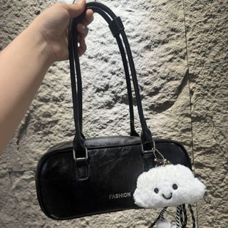 TÚI XÁCH NỮ DÁNG THUYỀN DA PU BÓNG TẶNG MÓC KHÓA NGÔI SAO W780 - WINNIE HOUSE