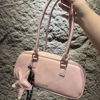 TÚI XÁCH NỮ DÁNG THUYỀN DA PU BÓNG TẶNG MÓC KHÓA NGÔI SAO W780 - WINNIE HOUSE