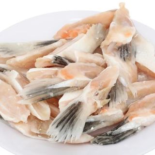 Vây Cá Hồi