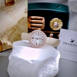 SWAROVS 𝐂𝐨𝐬𝐦𝐨𝐩𝐨𝐥𝐢𝐭𝐚𝐧