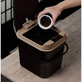 7689 - Thùng rác có lọc đổ bã chè 22*26*29 (King XLS) (THÙNG 12C)