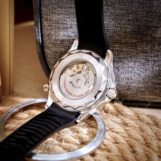 OMEG 𝐒𝐞𝐚𝐦𝐚𝐬𝐭𝐞𝐫