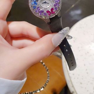 ĐỒNG HỒ NỮ SIÊU CẤP GRAF MẶT FULL HỘT XOÀN BƯỚM NHÂN TẠO  DÂY DA ĐEN