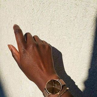 ĐỒNG HỒ NAM NỮ CAO CẤP DANIEL W PETITE AMBER LƯỚI MẶT NÂU TRÒN FULLBOX