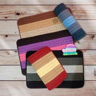 Thảm lau chân họa tiết sọc nhiều màu( THÙNG 100C)