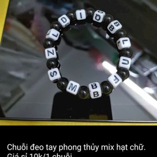 Vòng đeo tay phong thủy mẫu mới nhất mix hạt chữ