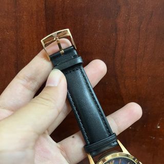 SALE BỎ MẪU ĐỒNG HỒ NỮ CAO CẤP ACMANI DÂY DA MÁY NHẬT