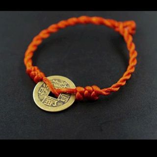 Vòng đeo tay đồng xu đeo tay đẹp