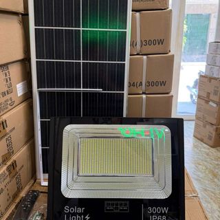 Đèn pha năng lượng mặt trời 300W