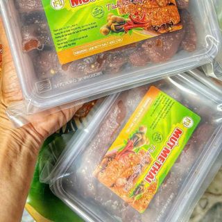 MỨT ME THÁI TÁCH HẠT SẤY MUỐI ỚT DẺO NGON, CHUA NGỌT CAY HẤP DẪN 500G - WINNIE HOUSE