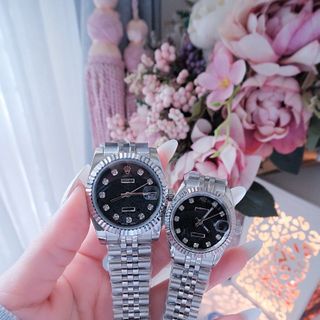 ĐỒNG HỒ NAM NỮ CAO CẤP RÔLET DÂY THÉP MẶT VI TÍNH NIỀNG KHÍA