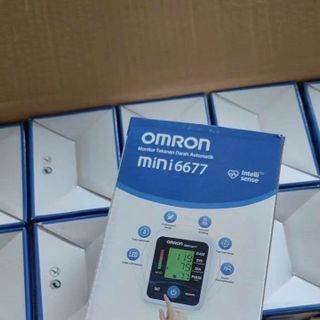 Máy Đo Huyết Áp OMRON Nhịp Tim Điện Tử