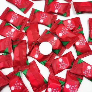 Viên Khăn Giấy Nén Dạng Viên Kẹo Đỏ Khăn Lau Mặt Dùng 1 Lần Tiện Dụng (Kẹo Đỏ) A1132