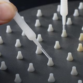 Bịch 10 Cây Chổi vệ sinh lỗ thoát nước vòi sen chổi thông tắc các tia nước vòi tắm mini A1242