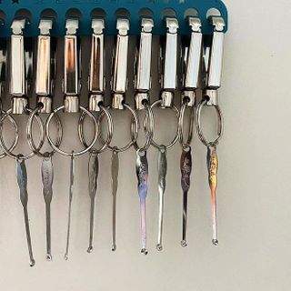 Móc treo chùm chìa khóa Basic lớn, treo bông ngoáy tai và móc chìa khóa A1243