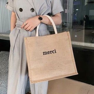 Túi Cói Merci có lót đệm đáy giữ form túi A0941